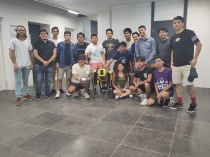 Zum Artikel "Student Group from Pontifical Catholic University of Peru Visits Chair of Automatic Control"